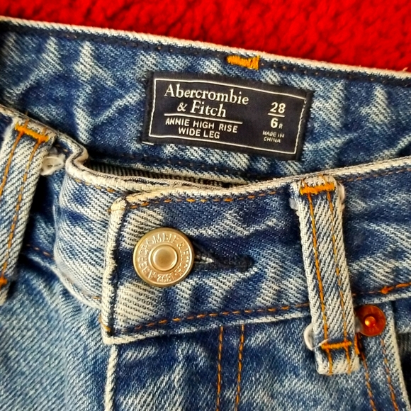 High waisted Jean's Abercrombie&Fitch - Picture 2 of 8